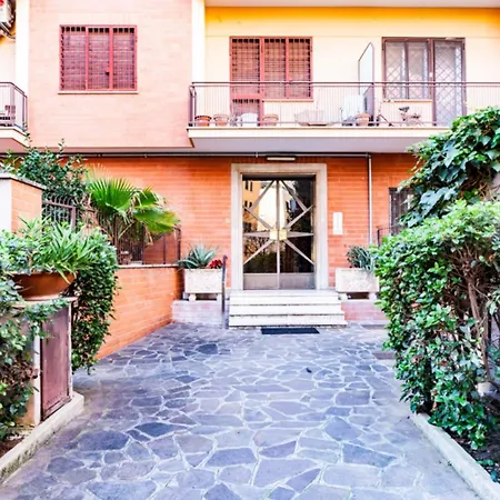 Il Giardino A Trastevere Relax E Comfort A Vicino Il Centro Apartment Rom